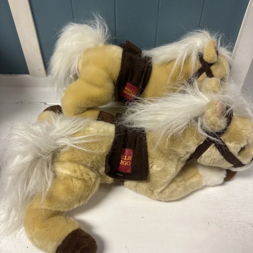 2 x WELLS FARGO Legendary Pony Lightning 2010 Tan Horse Plush Stuffed Animal 13